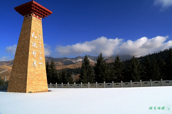 “雪落天境”组图　“东方小瑞士”祁连雪景